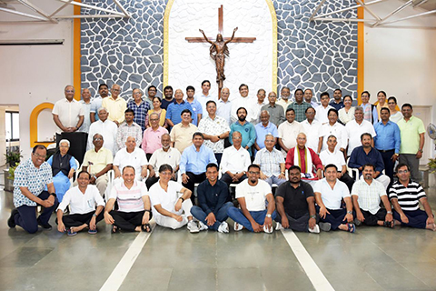 Home_page_blog_Wounded_World_Nov_25_2025