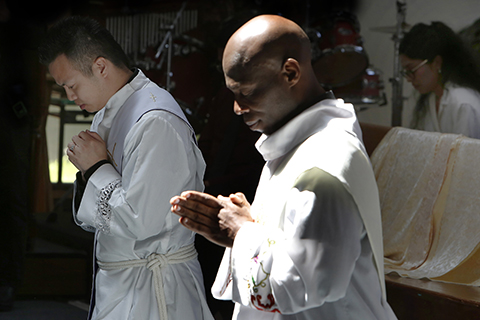Home_page_news_Ordination_KCallaway_Chgo_Cath_August_24_2022