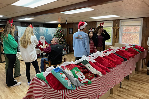 Home_page_news_WV_Christmas_give_away_December_4_2023